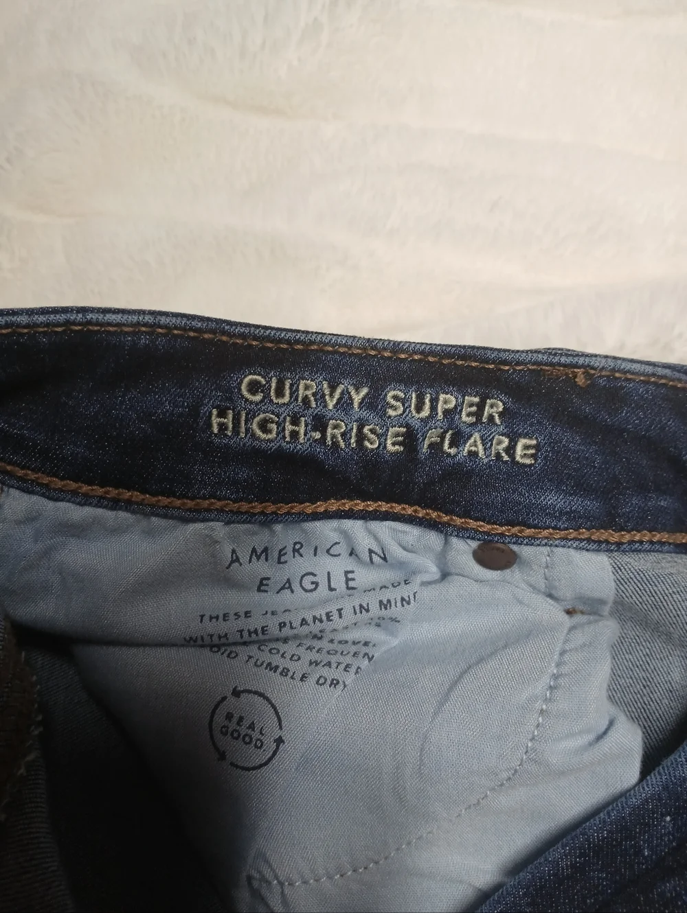 American Eagle Curvy Super High Rise Flare Jeans Size 16 - Picture 4 of 9